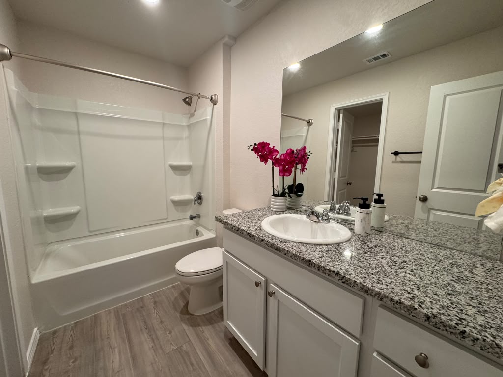 Bathroom with tub
