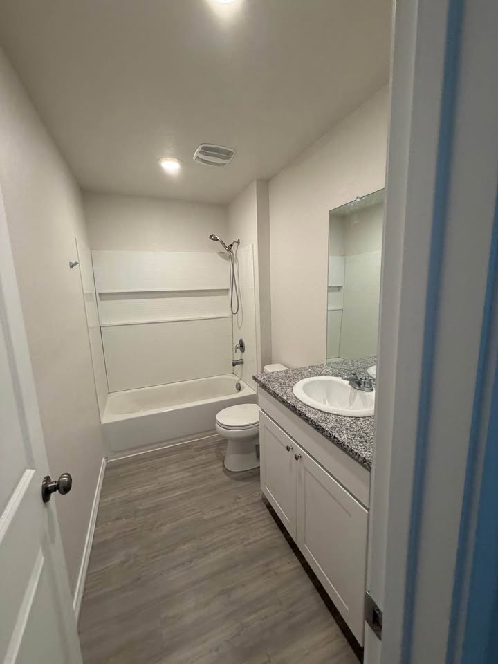 Bathroom with tub