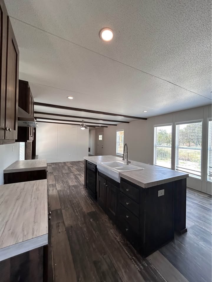 Kitchen with island